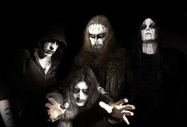 interview_enthroned_20120405_01