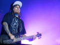 live 20130630 0411 Korn