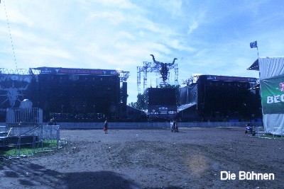 Black Stage (links) und die True Metal Stage