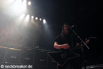 live 20140717 02 05 Airbourne